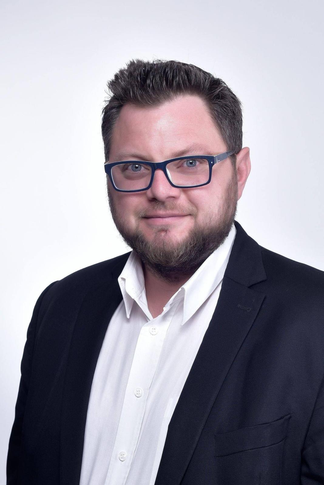 Adrian  Amăricuței