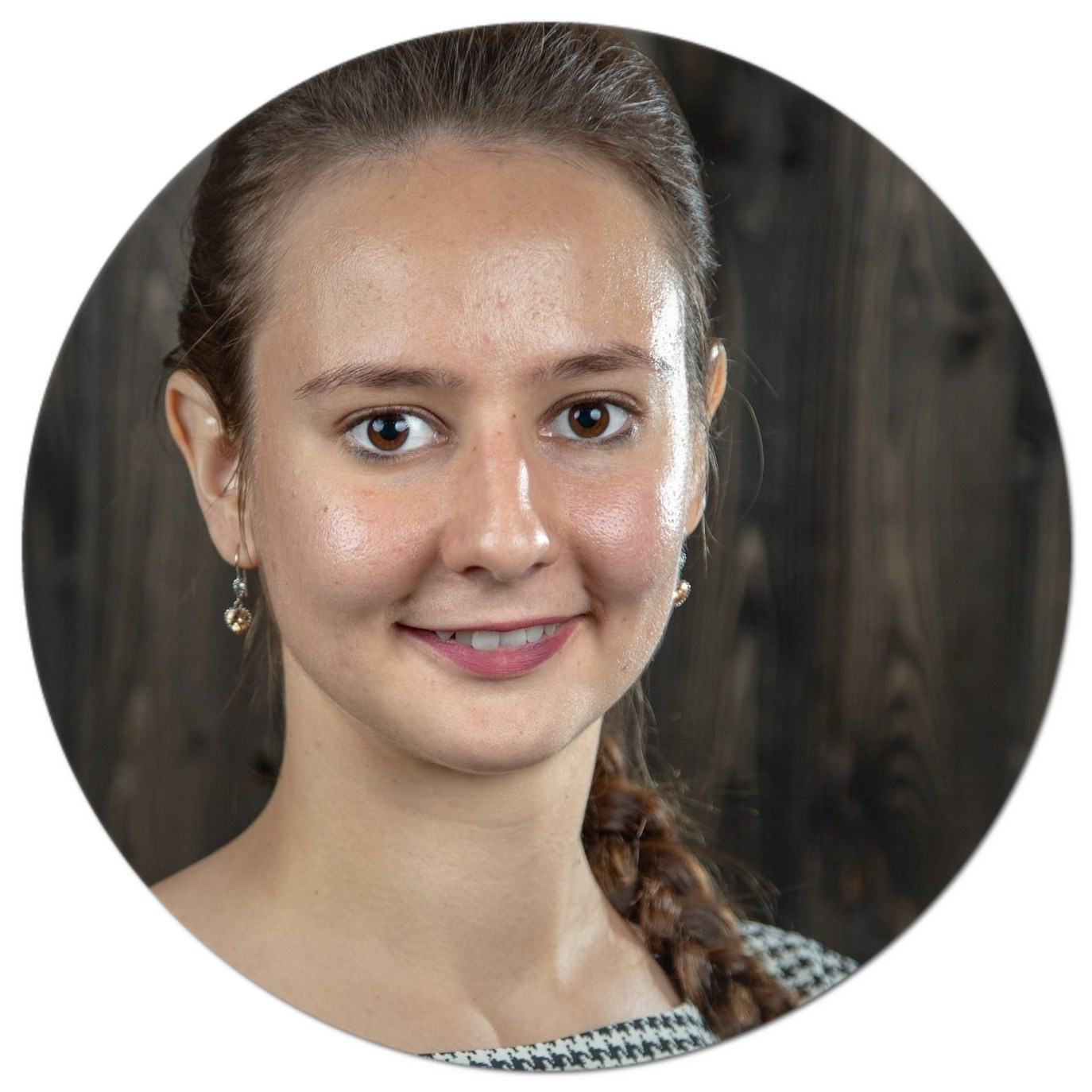 Sarah Lascu Harvat