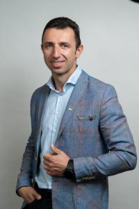 SEBASTIAN  PETRIȘOR