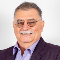 Robert  Nagy