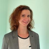 Kinga Kroth - Madarász